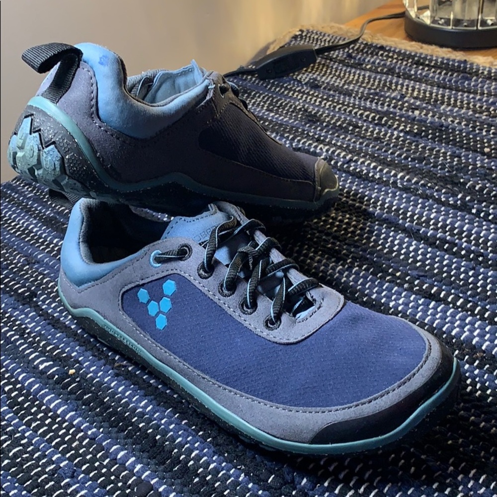 Vivo Barefoot EU 38. New without box